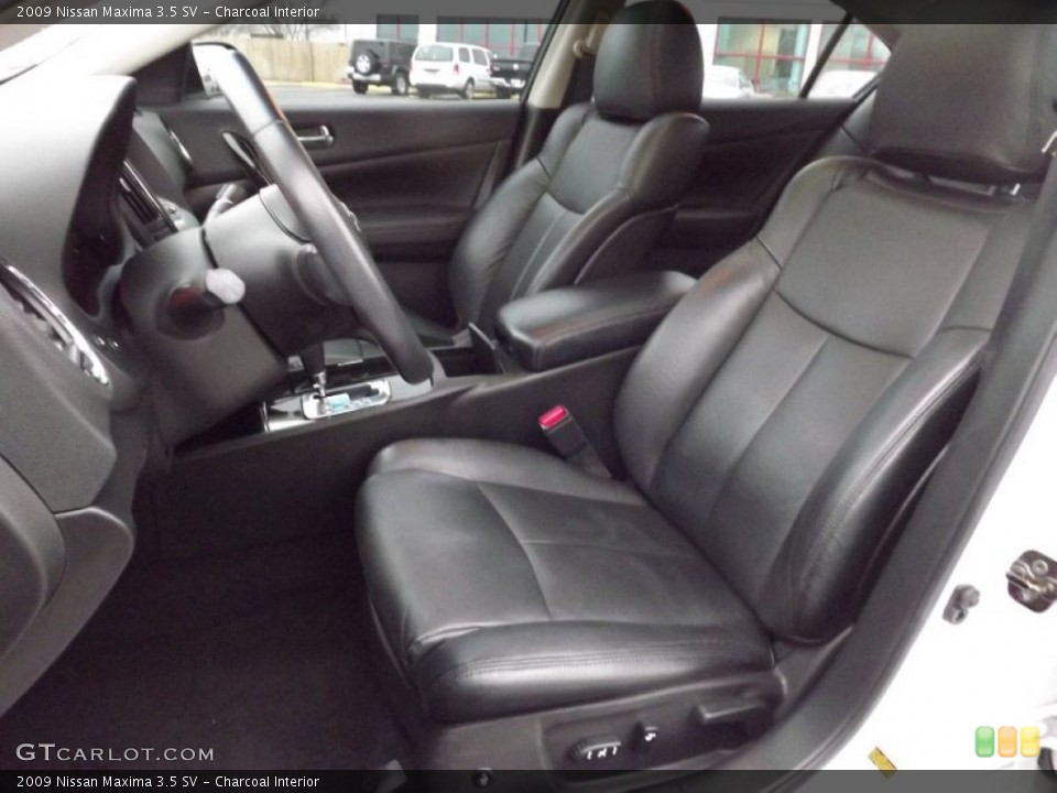Charcoal Interior Photo for the 2009 Nissan Maxima 3.5 SV #59382986