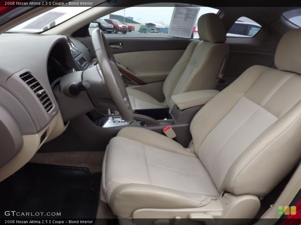 Blond Interior Photo for the 2008 Nissan Altima 2.5 S Coupe #59389435