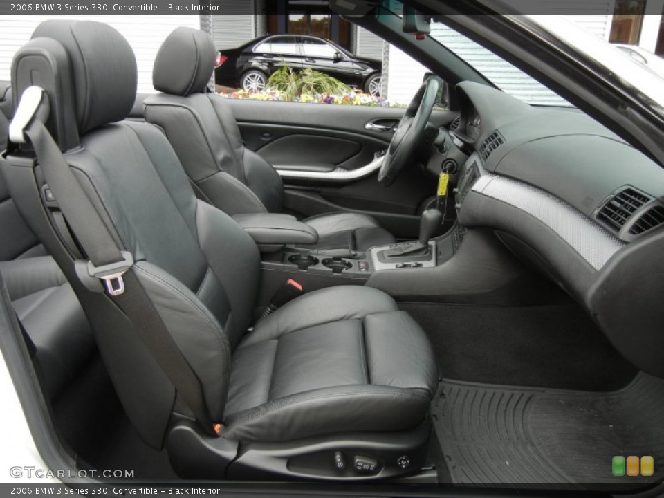 Black Interior Photo for the 2006 BMW 3 Series 330i Convertible #59389550