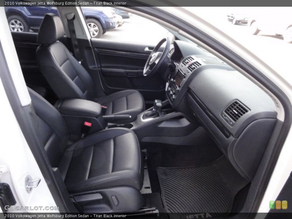 Titan Black Interior Photo for the 2010 Volkswagen Jetta Wolfsburg Edition Sedan #59391364