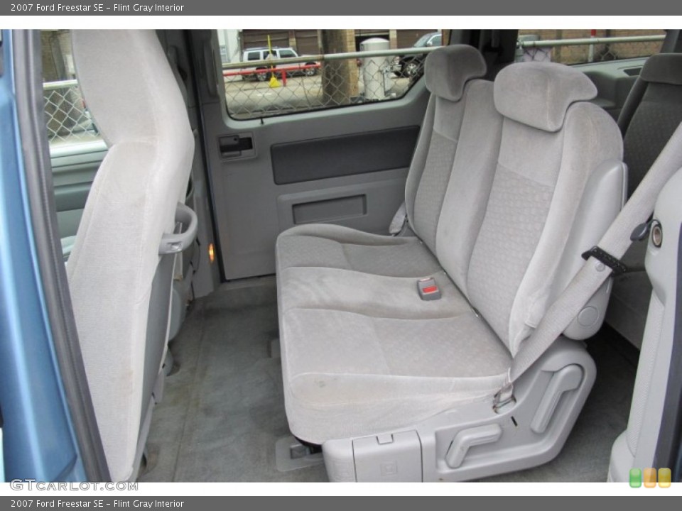 Flint Gray Interior Photo for the 2007 Ford Freestar SE #59391566