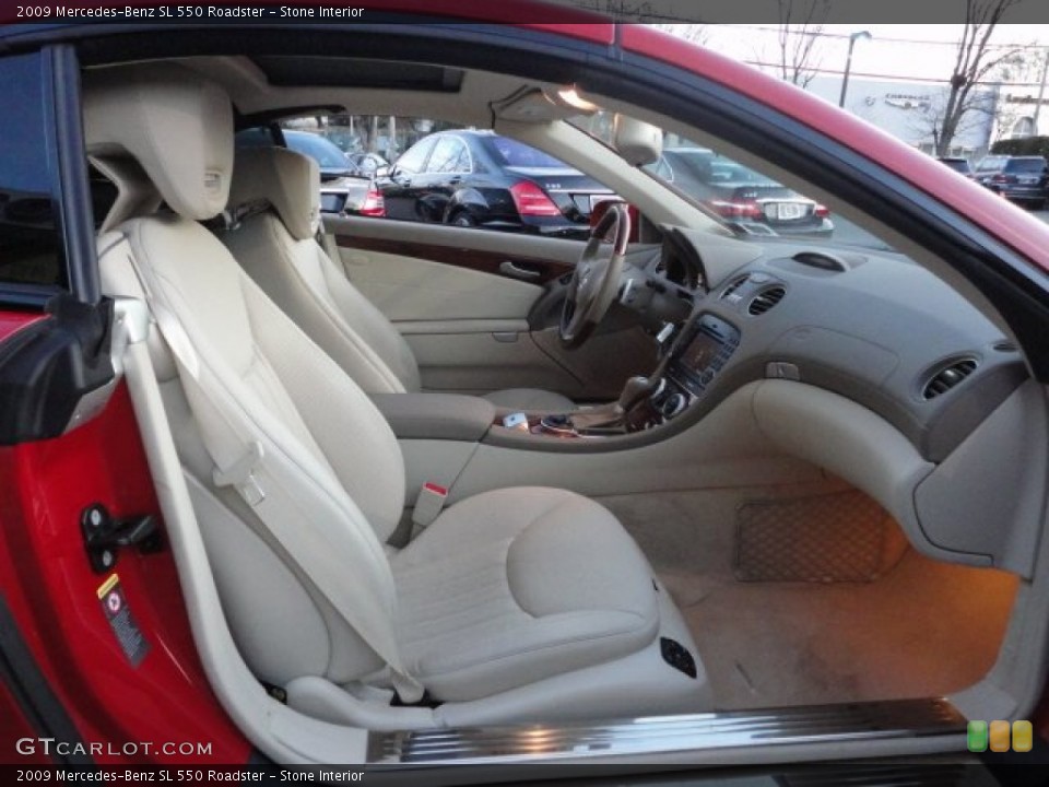 Stone Interior Photo for the 2009 Mercedes-Benz SL 550 Roadster #59393634