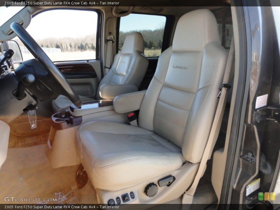Tan Interior Photo for the 2005 Ford F250 Super Duty Lariat FX4 Crew Cab 4x4 #59404982
