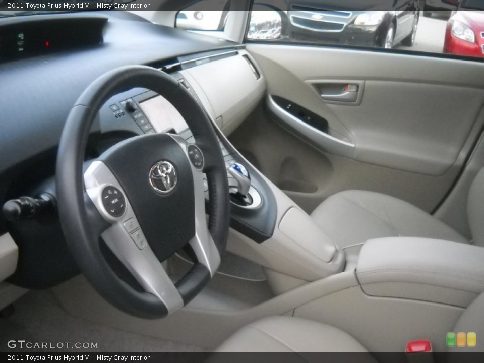 Misty Gray Interior Photo for the 2011 Toyota Prius Hybrid V #59408102
