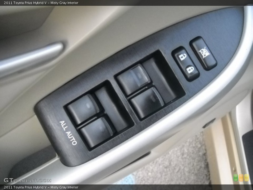 Misty Gray Interior Controls for the 2011 Toyota Prius Hybrid V #59408168