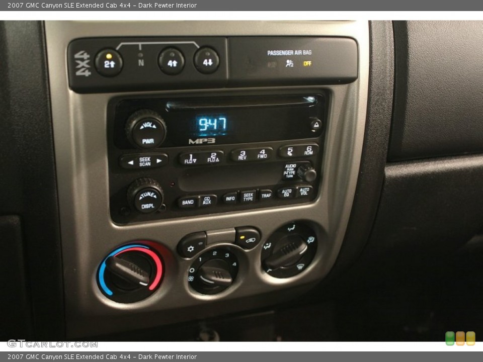 Dark Pewter Interior Controls for the 2007 GMC Canyon SLE Extended Cab 4x4 #59417755