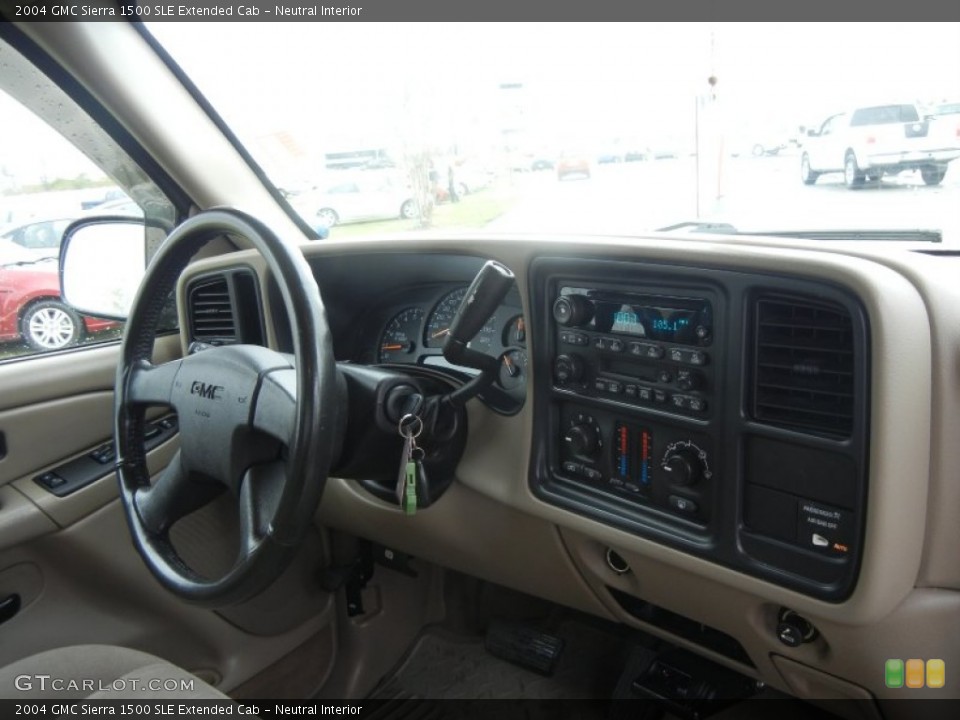 Neutral Interior Dashboard for the 2004 GMC Sierra 1500 SLE Extended Cab #59429384