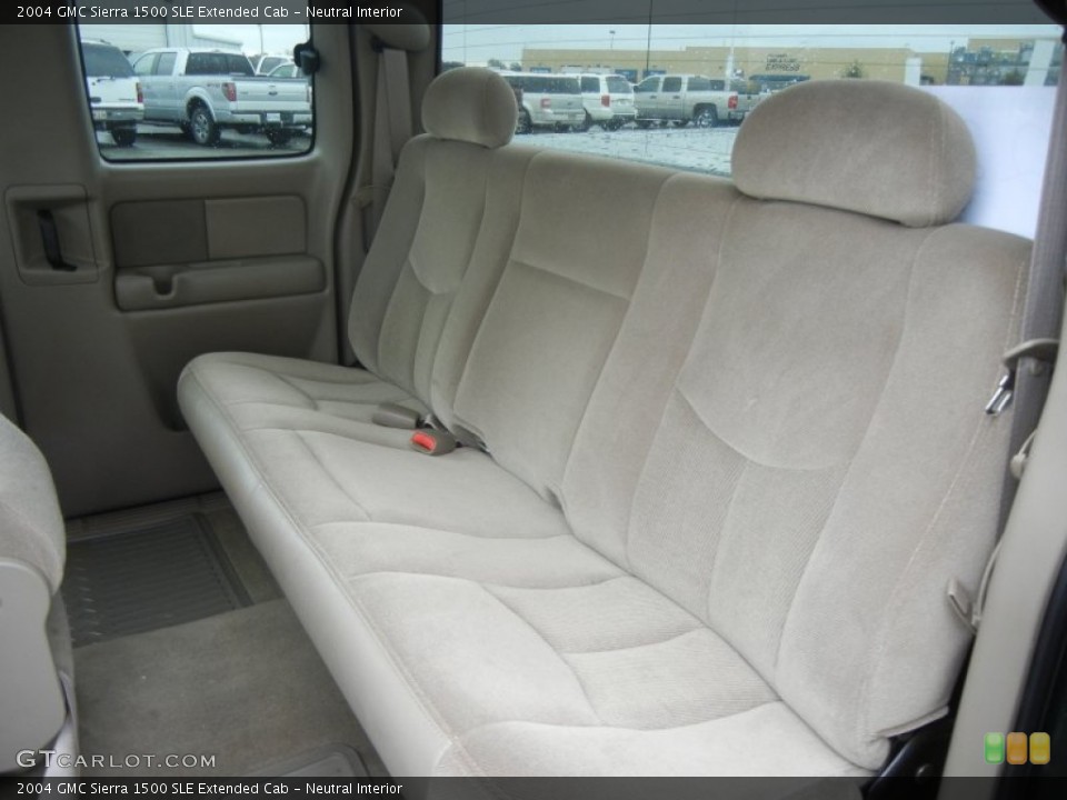 Neutral 2004 GMC Sierra 1500 Interiors