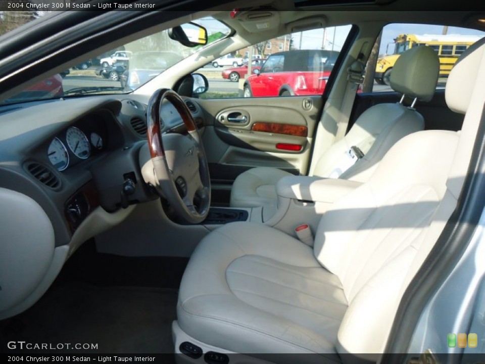 Light Taupe Interior Photo for the 2004 Chrysler 300 M Sedan #59439290