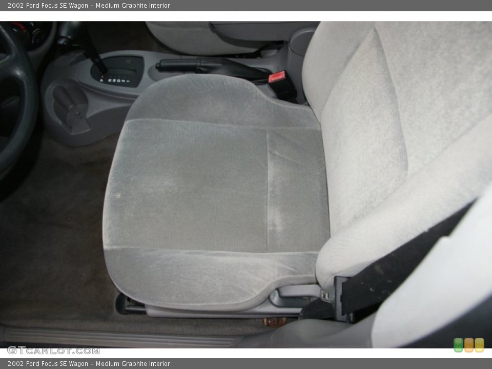 Medium Graphite Interior Photo for the 2002 Ford Focus SE Wagon #59443352