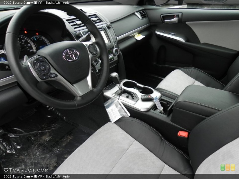 Black/Ash Interior Photo for the 2012 Toyota Camry SE V6 #59445023