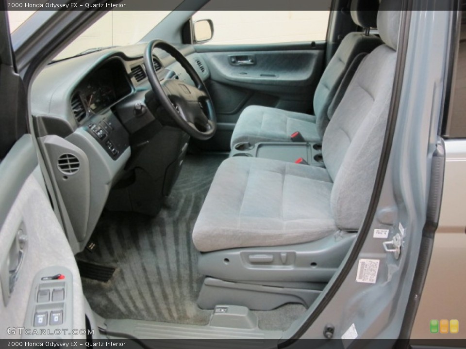 Quartz Interior Photo for the 2000 Honda Odyssey EX #59445682