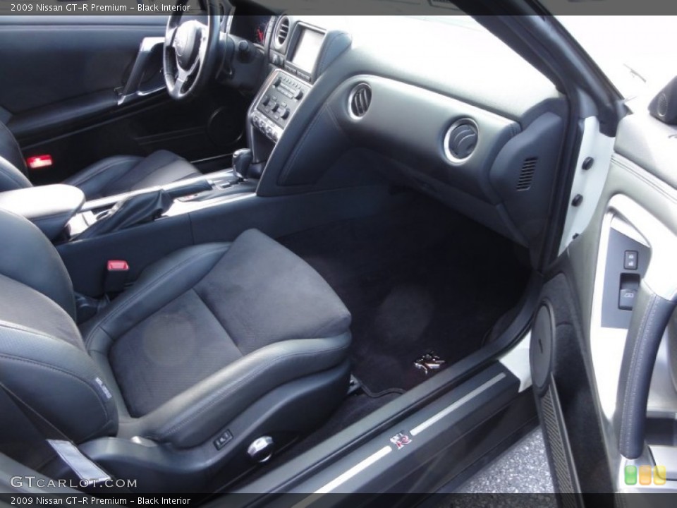 Black Interior Photo for the 2009 Nissan GT-R Premium #59446925