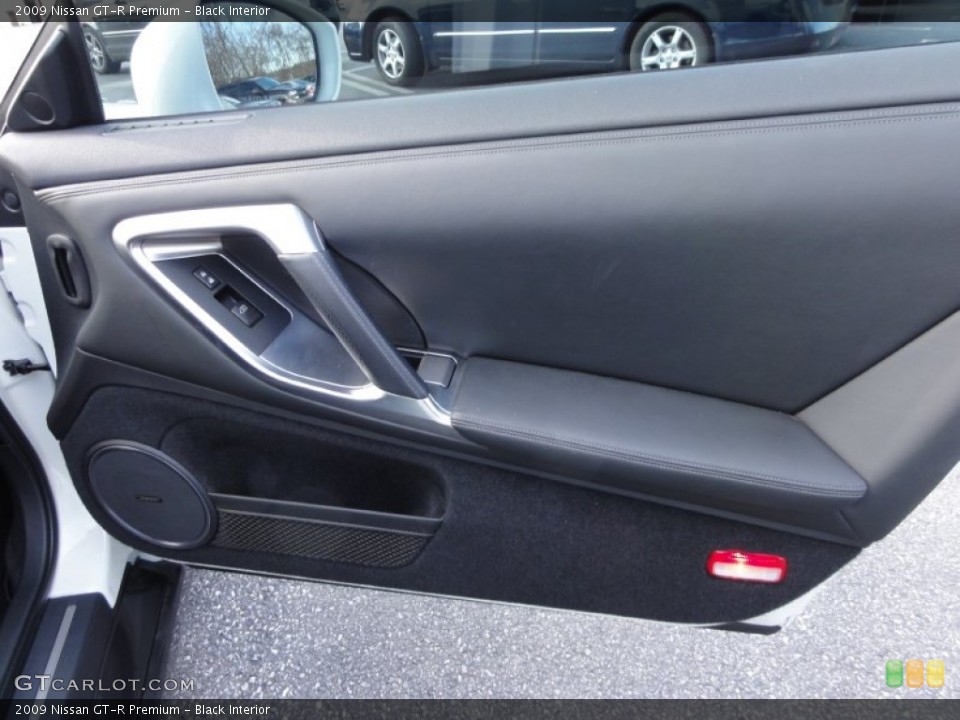Black Interior Door Panel for the 2009 Nissan GT-R Premium #59446961