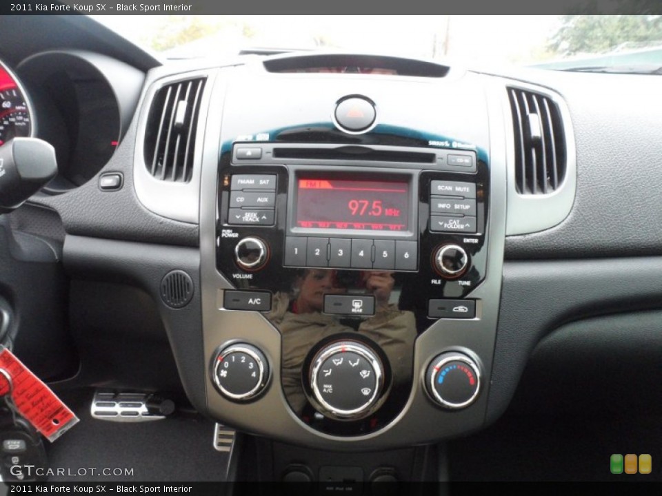 Black Sport Interior Controls for the 2011 Kia Forte Koup SX #59451164