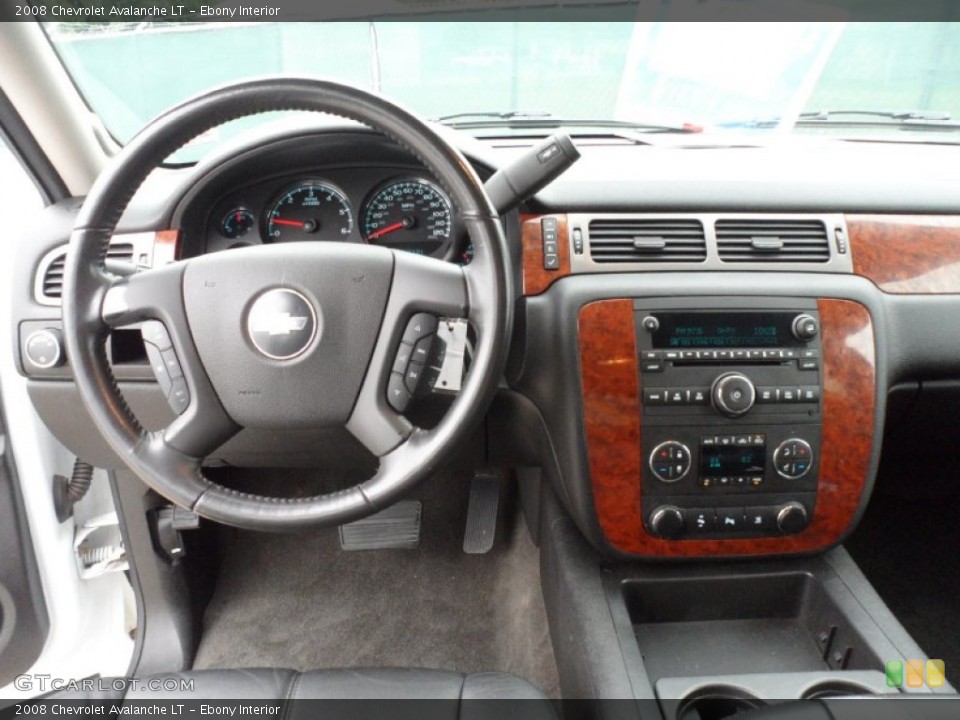 Ebony Interior Dashboard for the 2008 Chevrolet Avalanche LT #59452334