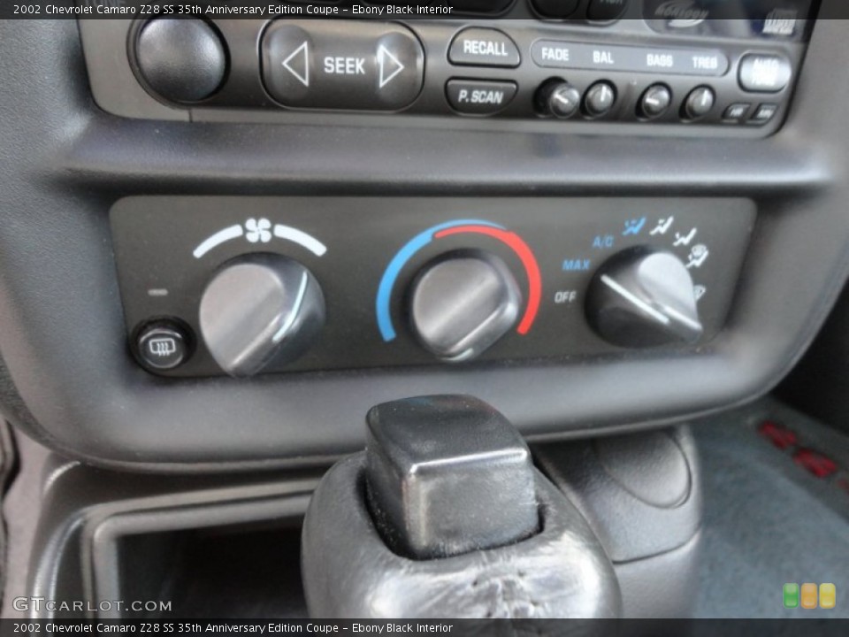 Ebony Black Interior Controls for the 2002 Chevrolet Camaro Z28 SS 35th Anniversary Edition Coupe #59472203