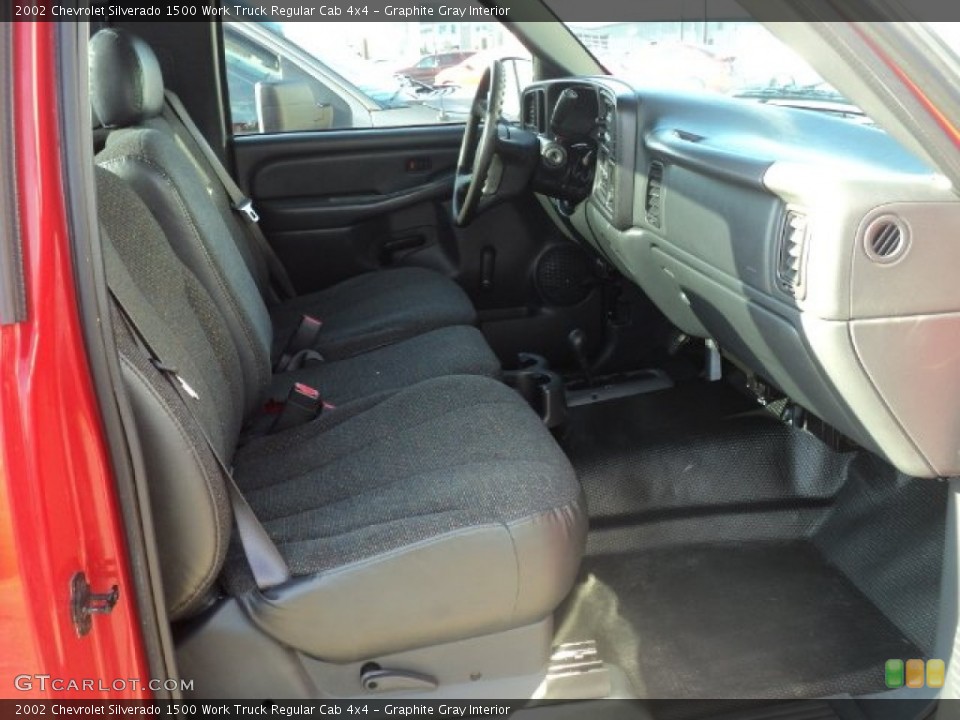 Graphite Gray Interior Photo for the 2002 Chevrolet Silverado 1500 Work Truck Regular Cab 4x4 #59476364