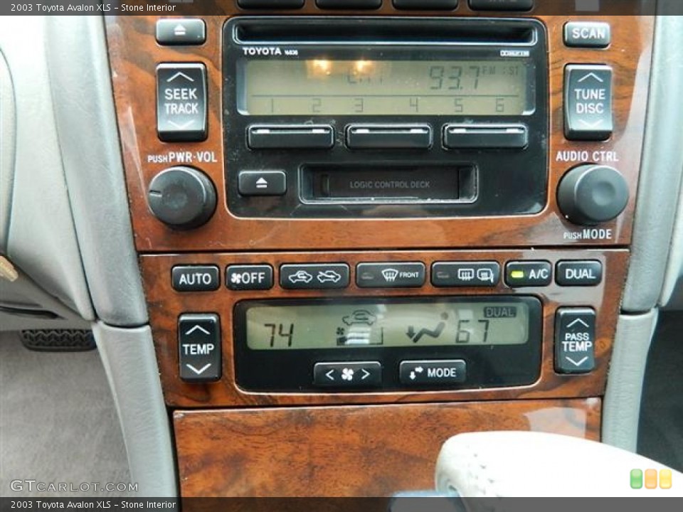 Stone Interior Controls for the 2003 Toyota Avalon XLS #59491279