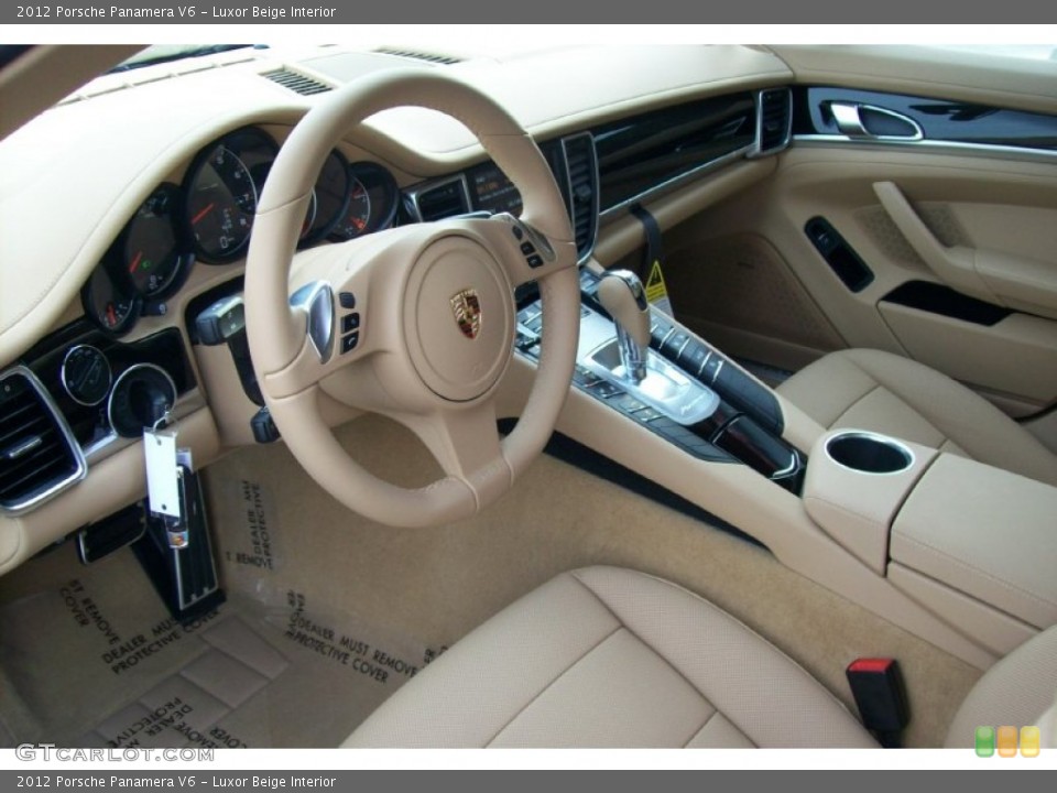 Luxor Beige Interior Photo for the 2012 Porsche Panamera V6 #59495370