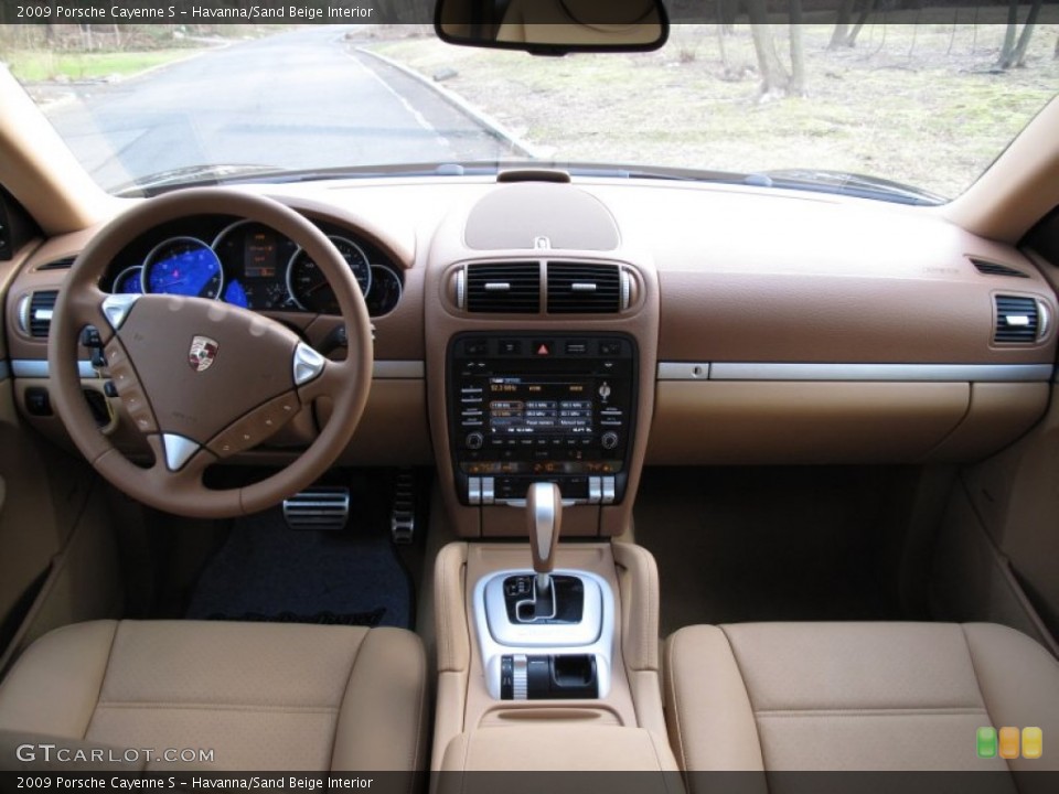 Havanna/Sand Beige Interior Dashboard for the 2009 Porsche Cayenne S #59496189