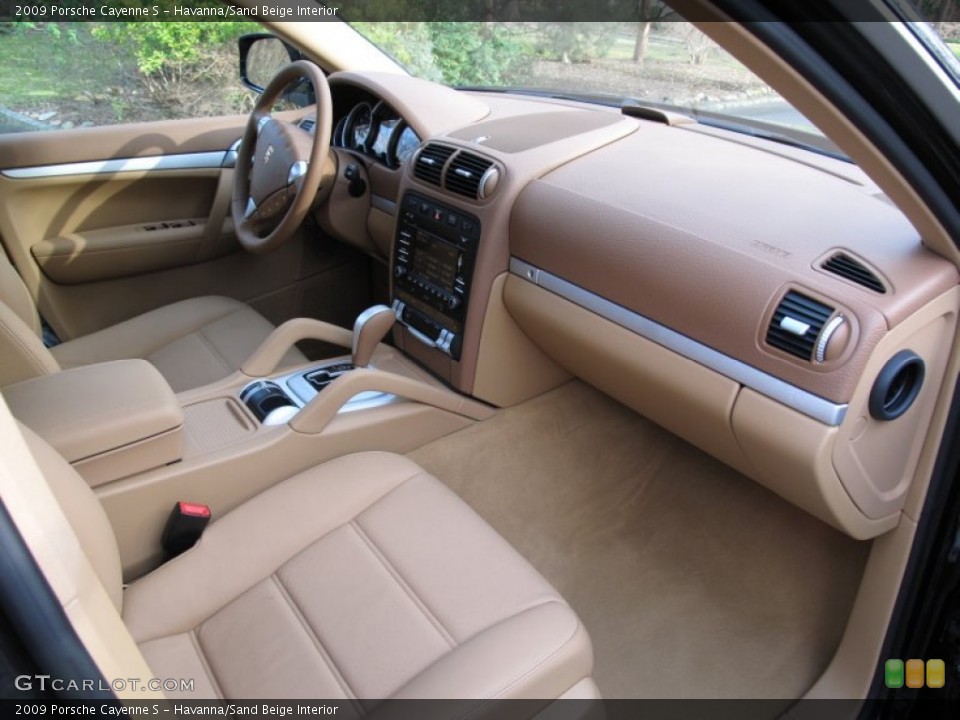 Havanna/Sand Beige Interior Dashboard for the 2009 Porsche Cayenne S #59496215