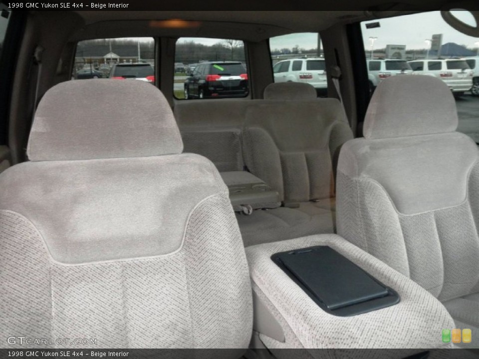Beige 1998 GMC Yukon Interiors