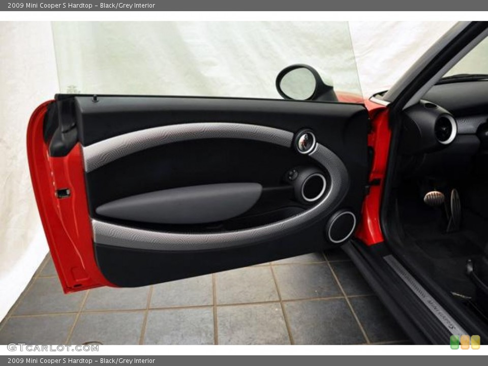 Black/Grey Interior Door Panel for the 2009 Mini Cooper S Hardtop #59503503