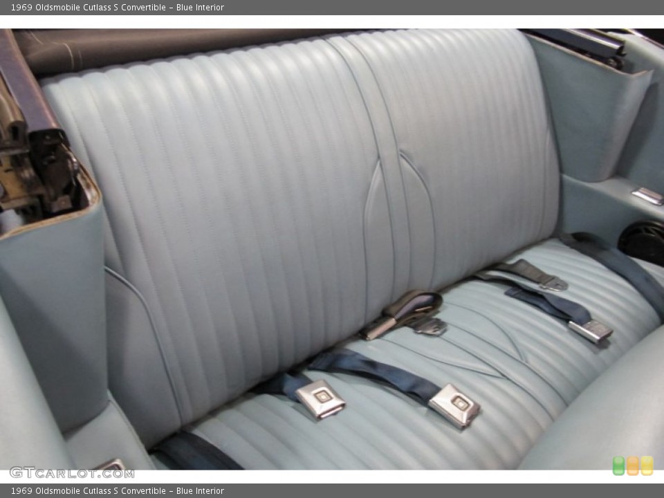 Blue Interior Photo for the 1969 Oldsmobile Cutlass S Convertible #59506227