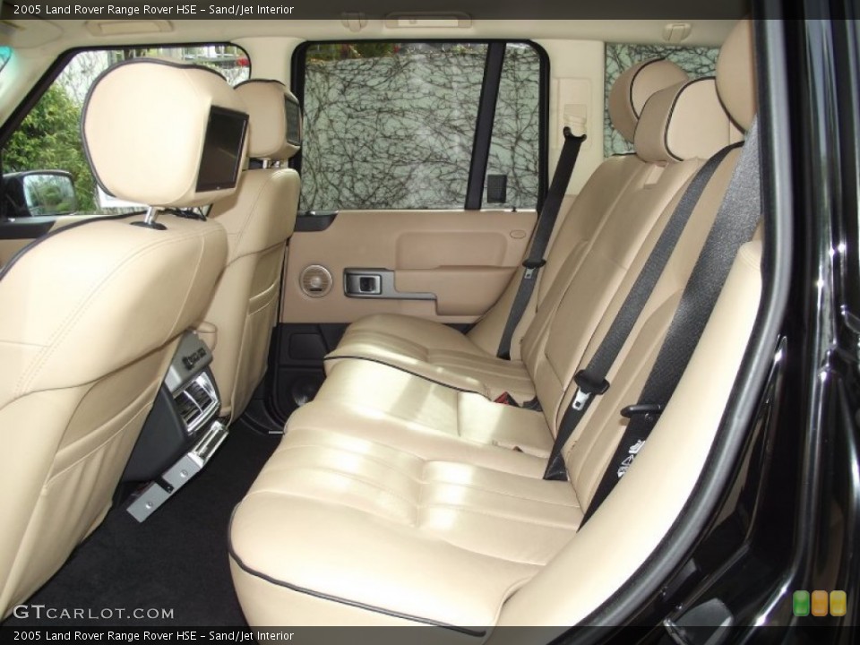 Sand/Jet Interior Photo for the 2005 Land Rover Range Rover HSE #59507649