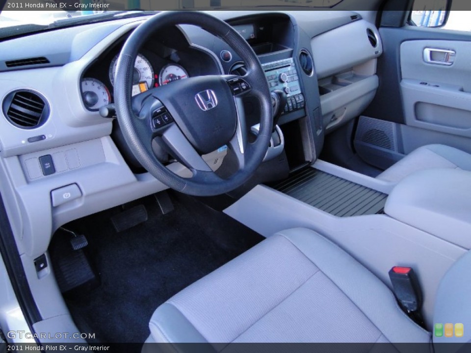 Gray Interior Photo for the 2011 Honda Pilot EX #59515287
