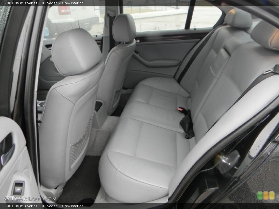 Grey Interior Photo for the 2001 BMW 3 Series 330i Sedan #59519162