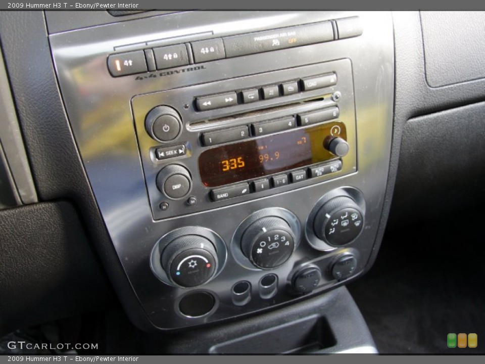 Ebony/Pewter Interior Controls for the 2009 Hummer H3 T #59520912