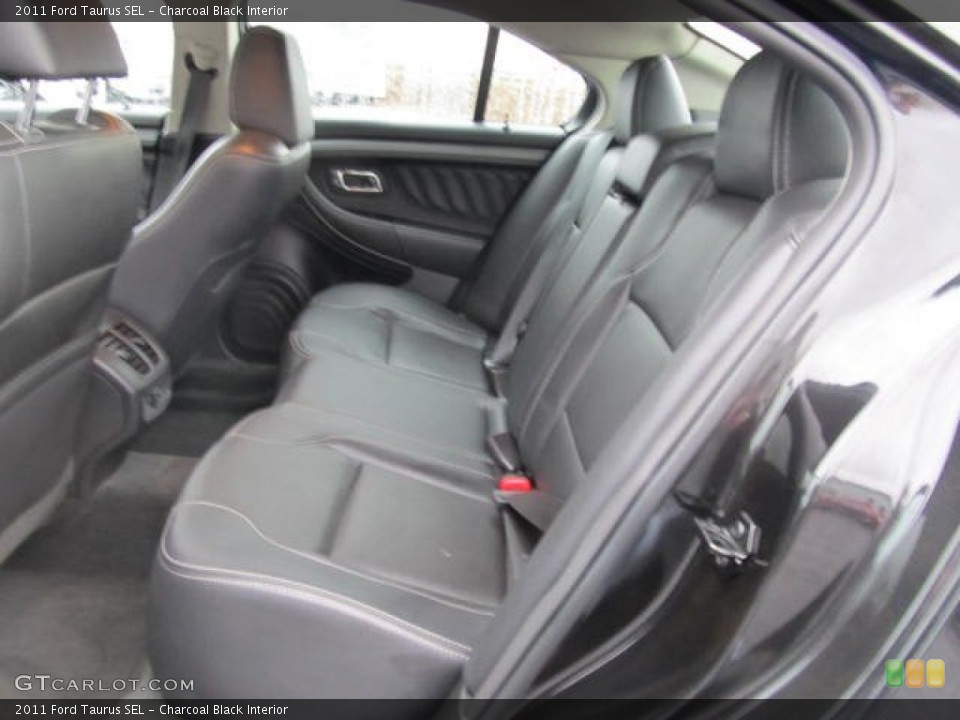 Charcoal Black Interior Photo for the 2011 Ford Taurus SEL #59530555