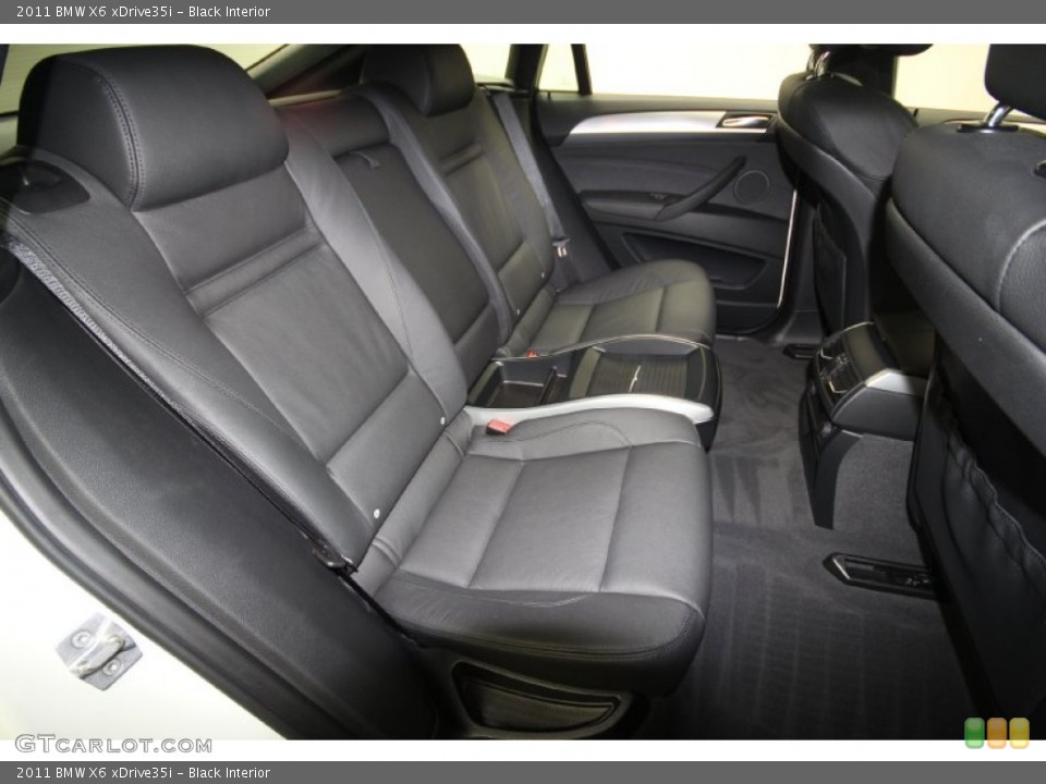 Black Interior Photo for the 2011 BMW X6 xDrive35i #59532526