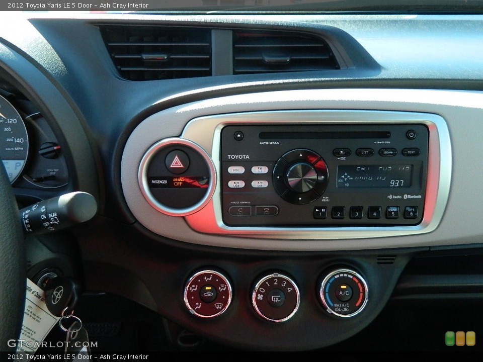 Ash Gray Interior Controls for the 2012 Toyota Yaris LE 5 Door #59533948