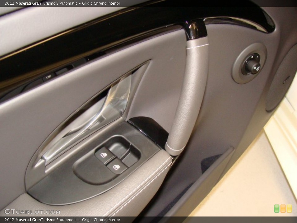 Grigio Chrono Interior Door Panel for the 2012 Maserati GranTurismo S Automatic #59537701