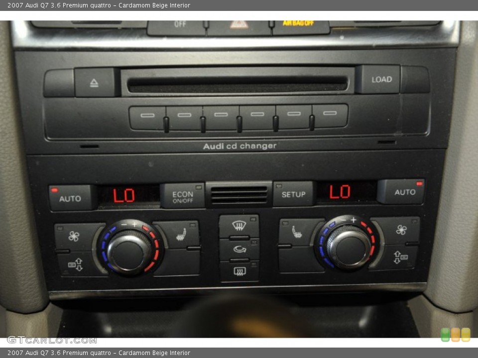 Cardamom Beige Interior Controls for the 2007 Audi Q7 3.6 Premium quattro #59537731
