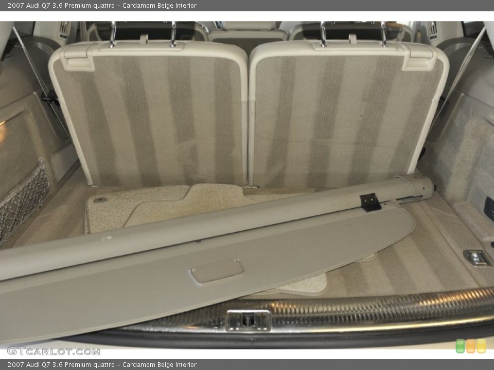 Cardamom Beige Interior Trunk for the 2007 Audi Q7 3.6 Premium quattro #59537962