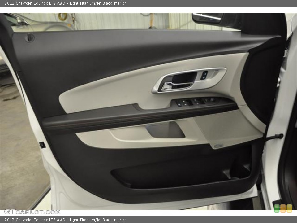 Light Titanium/Jet Black Interior Door Panel for the 2012 Chevrolet Equinox LTZ AWD #59547660
