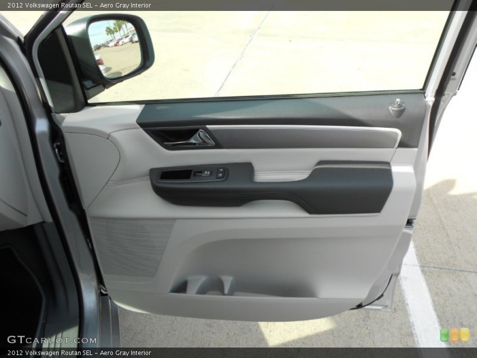 Aero Gray Interior Door Panel for the 2012 Volkswagen Routan SEL #59550227