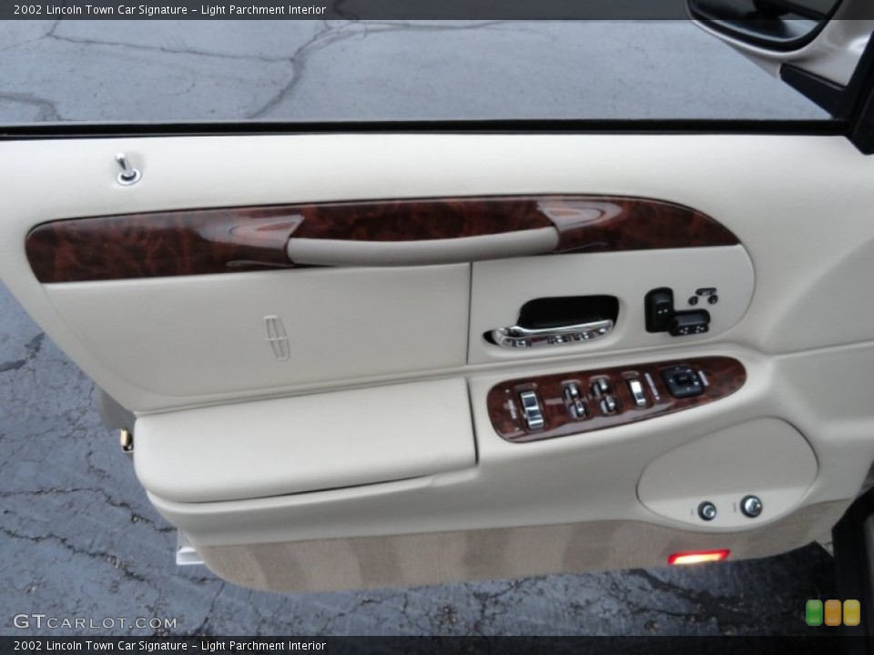 Light Parchment Interior Door Panel for the 2002 Lincoln Town Car Signature #59582145