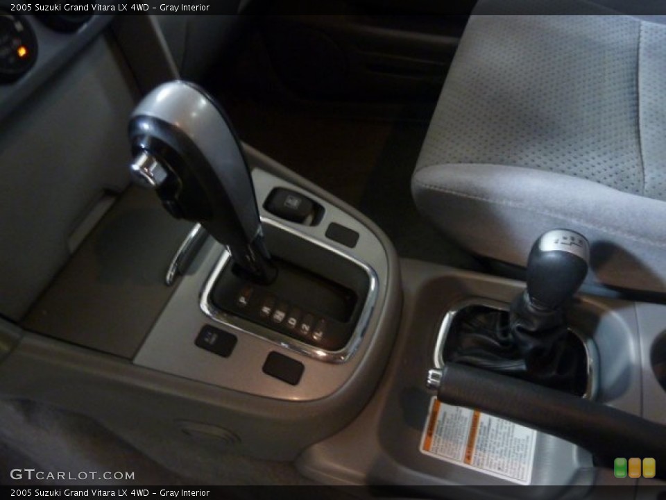 Gray Interior Transmission for the 2005 Suzuki Grand Vitara LX 4WD #59584764