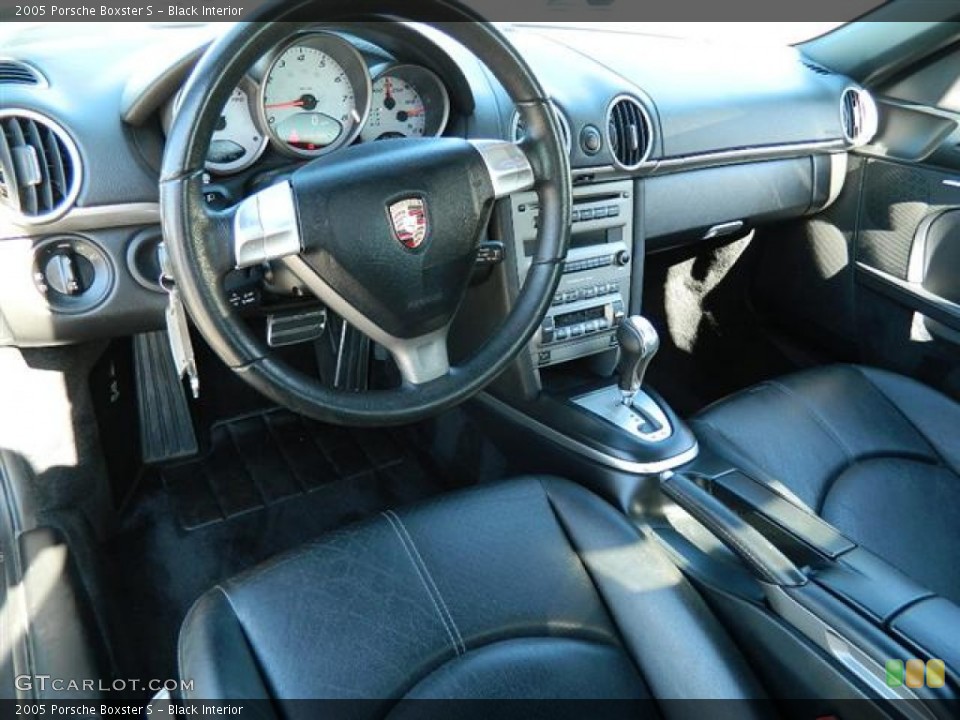 Black Interior Photo for the 2005 Porsche Boxster S #59588115