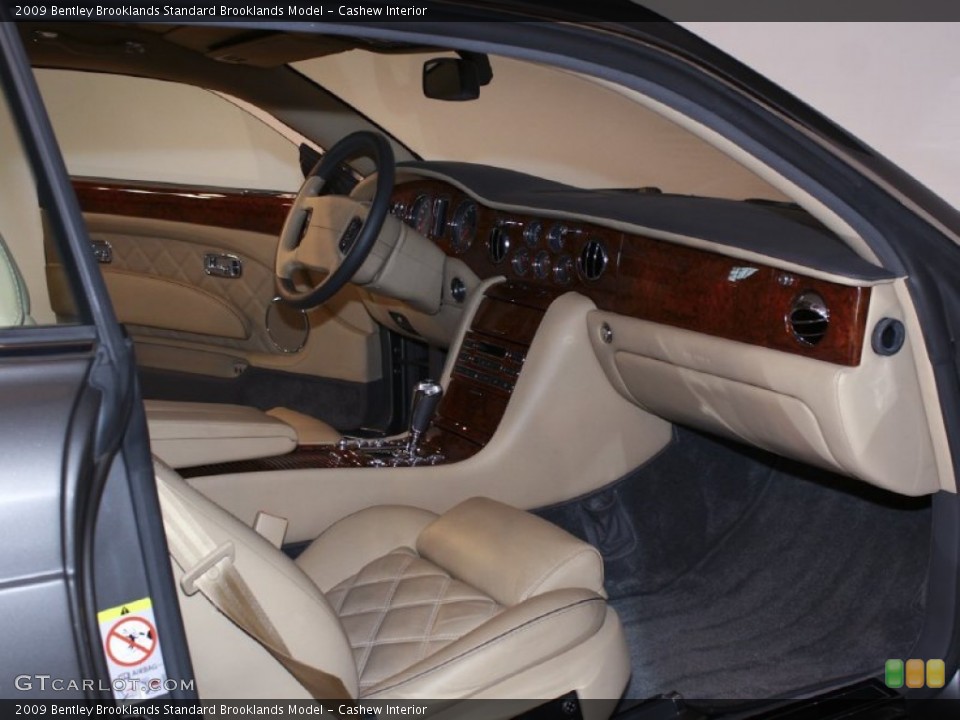 Cashew Interior Photo for the 2009 Bentley Brooklands  #59592061