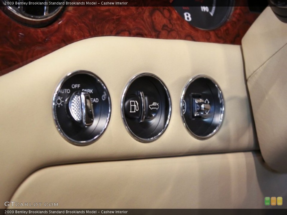Cashew Interior Controls for the 2009 Bentley Brooklands  #59592192