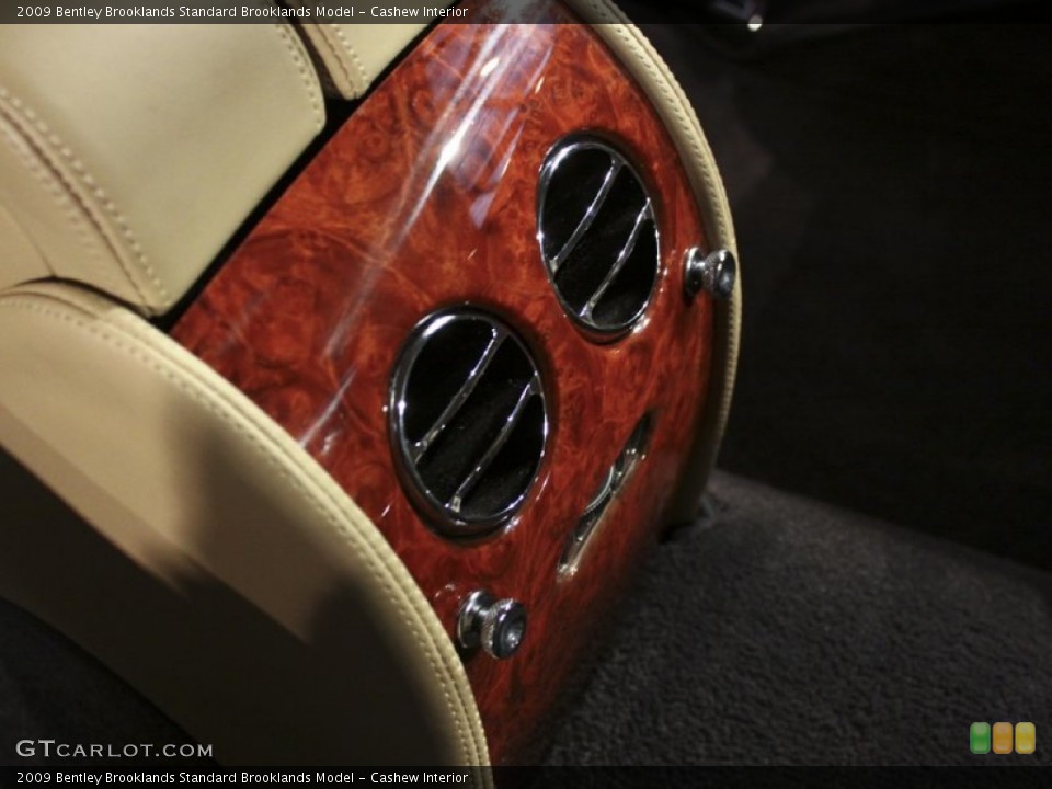 Cashew Interior Controls for the 2009 Bentley Brooklands  #59592204