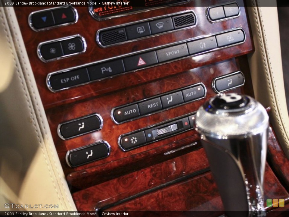 Cashew Interior Controls for the 2009 Bentley Brooklands  #59592425