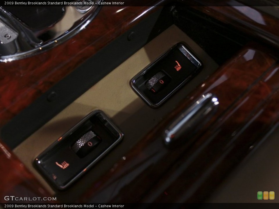 Cashew Interior Controls for the 2009 Bentley Brooklands  #59592472
