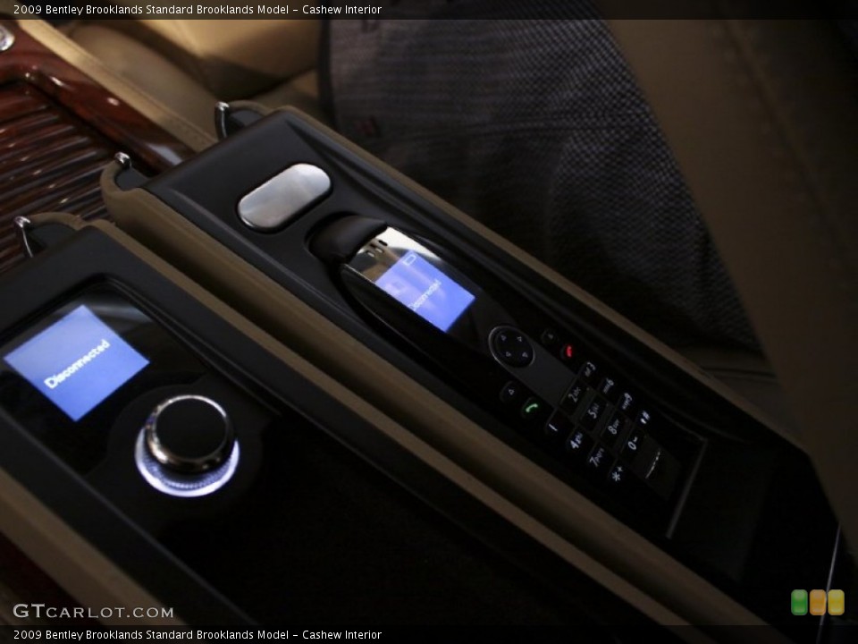 Cashew Interior Controls for the 2009 Bentley Brooklands  #59592478